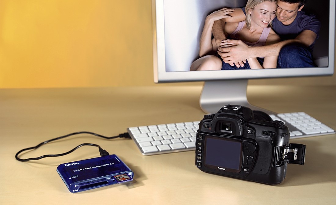 קורא כרטיסים כרטיסי זכרון אוניברסלי HAMA